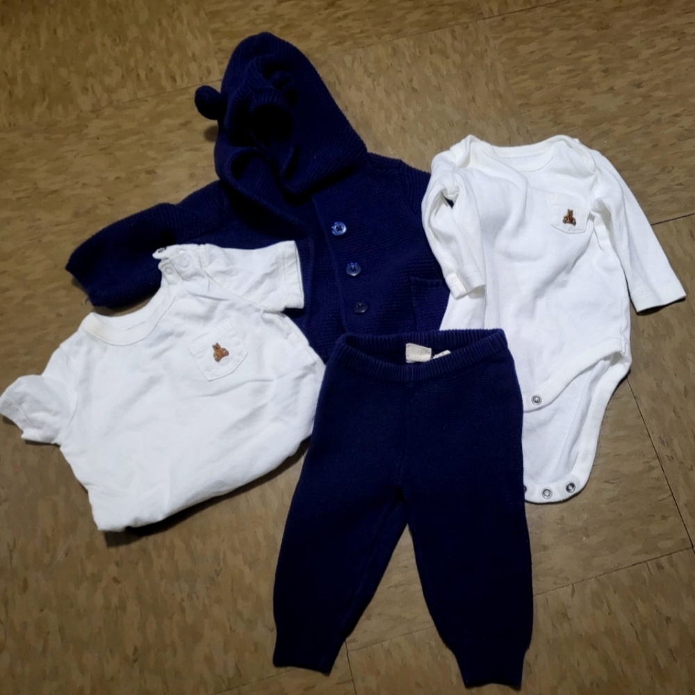 Newborn outfit